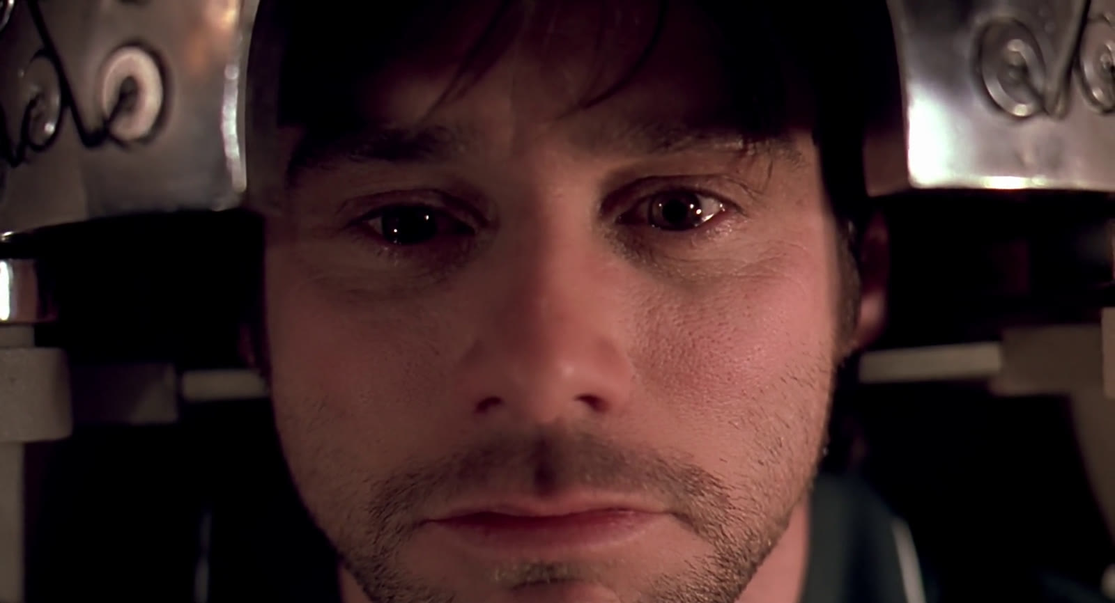 Eternal Sunshine of the Spotless Mind (2004) still at 01:08:53.792