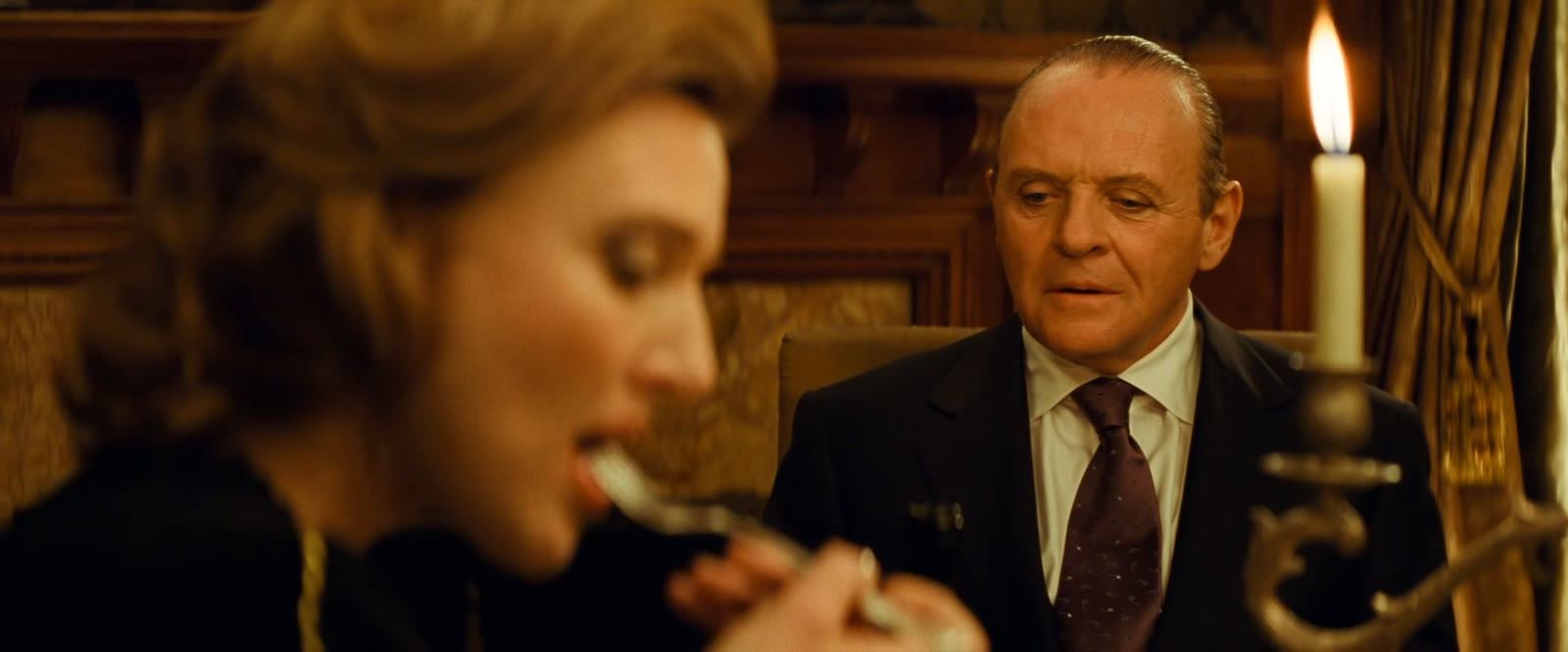 Red Dragon (2002) still at 00:03:33.189
