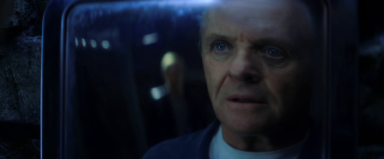 Red Dragon (2002) still at 01:22:51.388