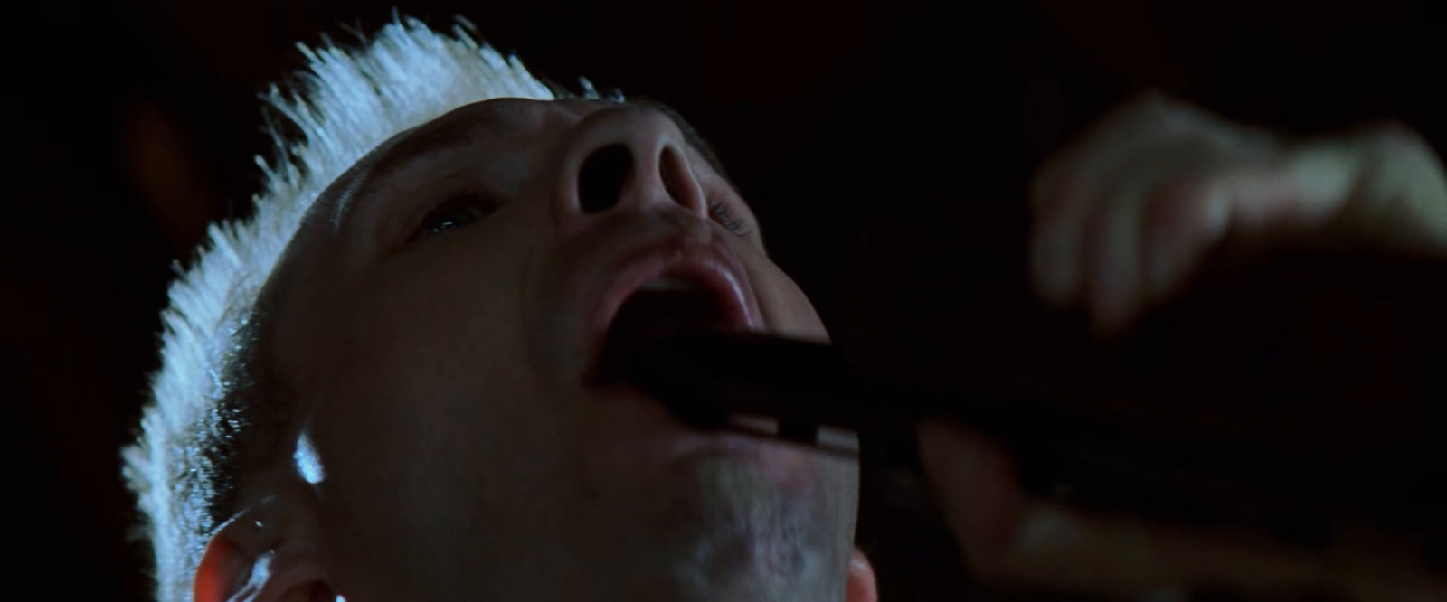 Red Dragon (2002) still at 01:35:02.985